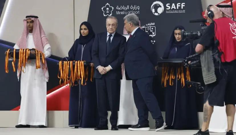 尽管, 双方在判罚, 争议问题推 尽管, 双方在判罚, 争议问题推