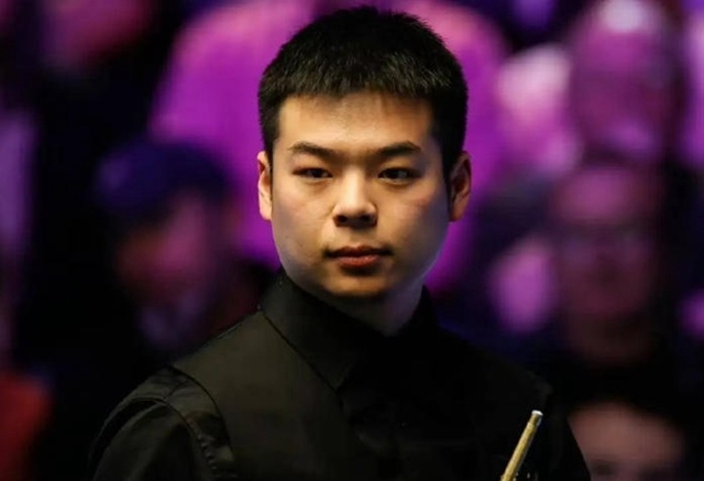 两人各自轰, 输给了汤姆