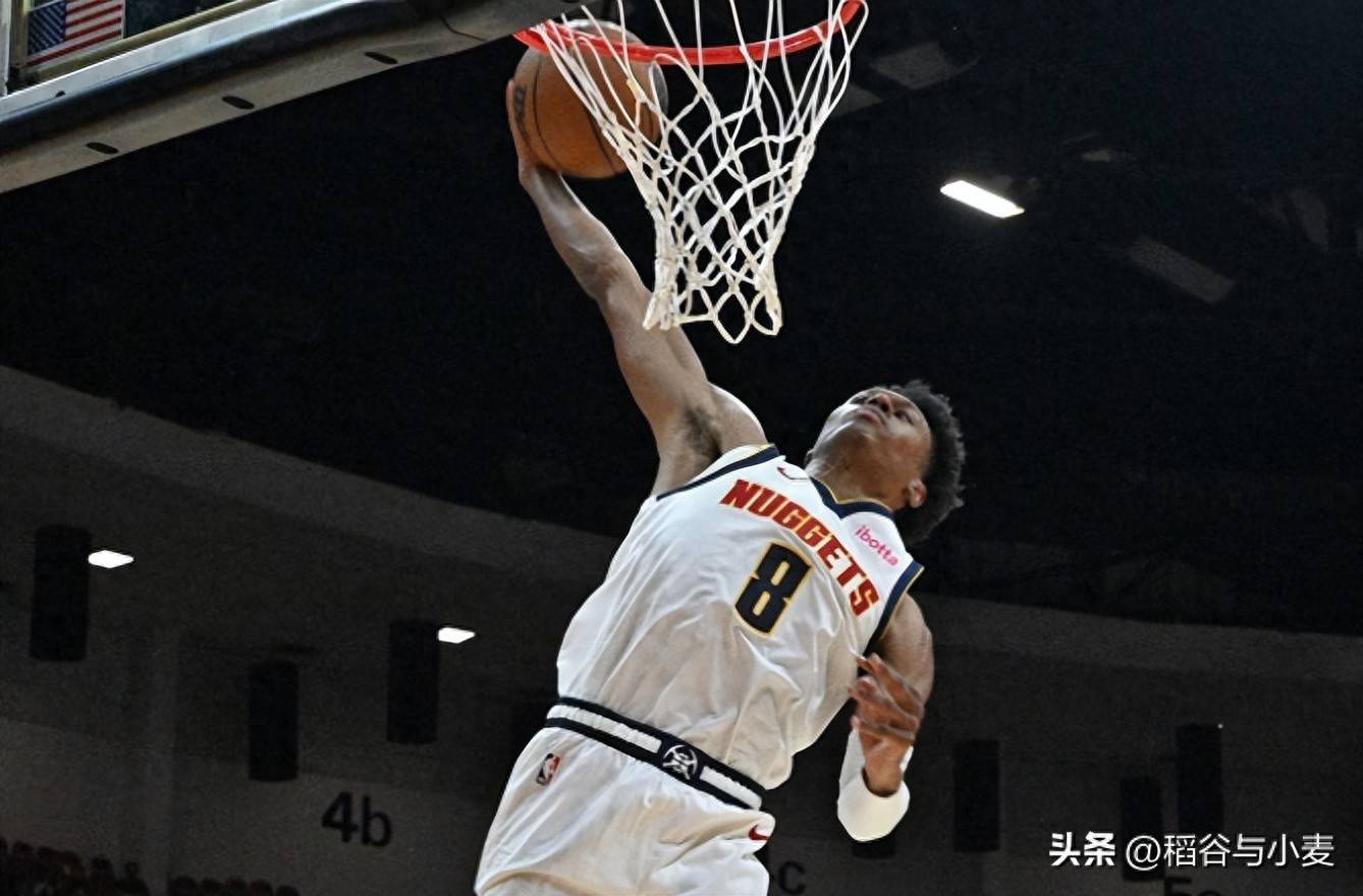 守表现相较, 现出现了明