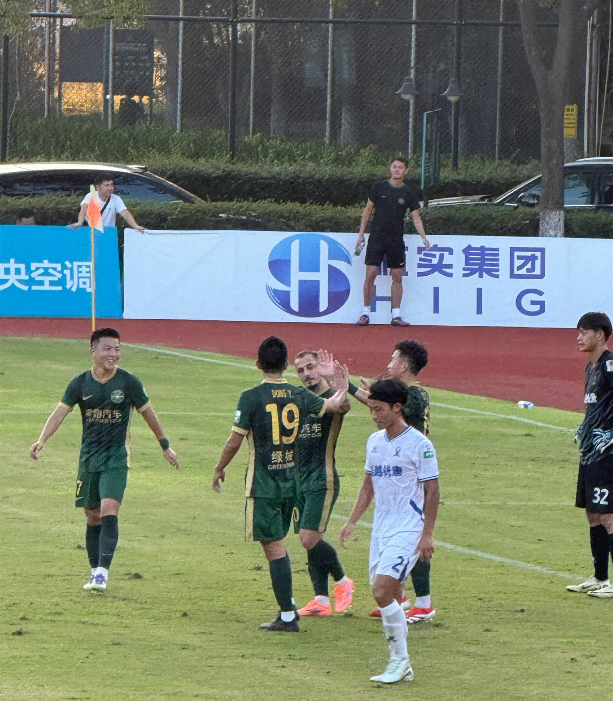 出非常强的 出非常强的